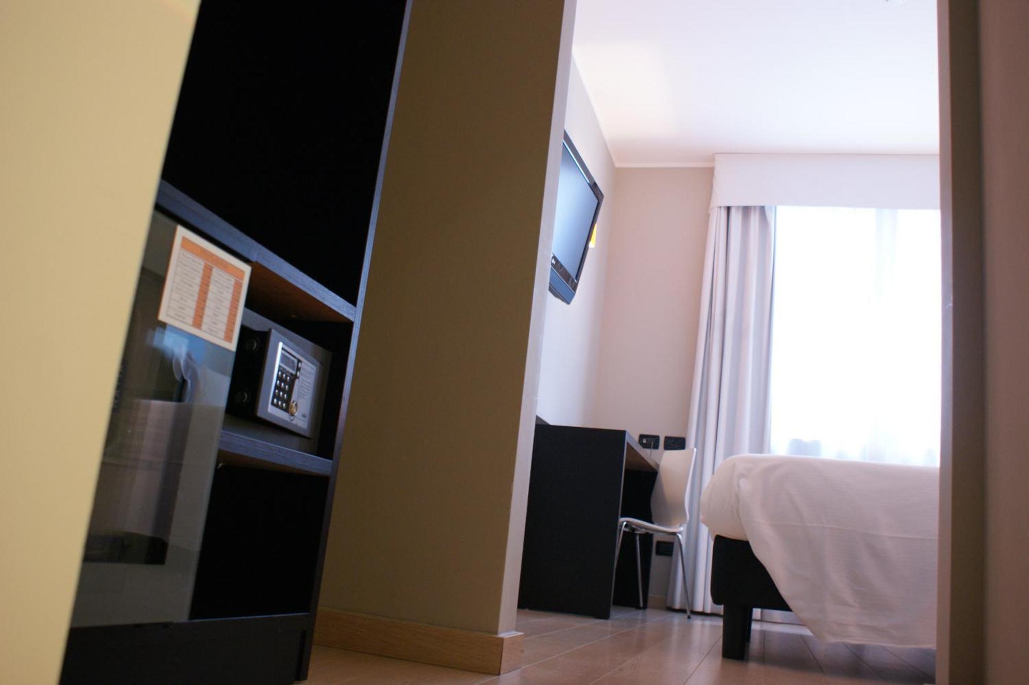 Hotel Aniene Roma Ngoại thất bức ảnh